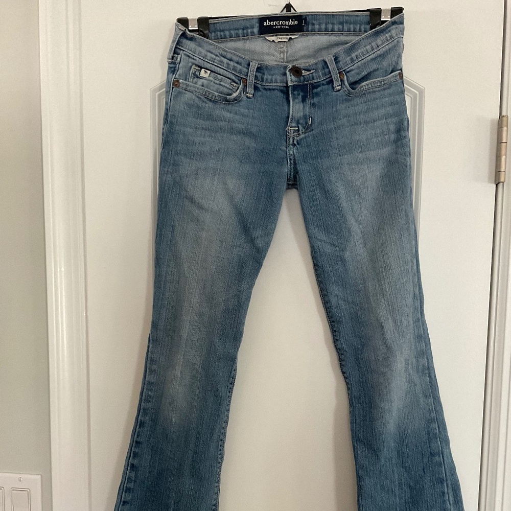 Abercrombie Kids Girls 14 Slim Bootcut Jeans